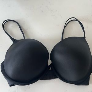 Victoria’s Secret Very Sexy push up bra